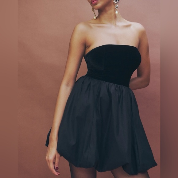 NWT New Reformation St. Louis Strapless Velvet Bubble Mini Dress - Picture 3 of 7